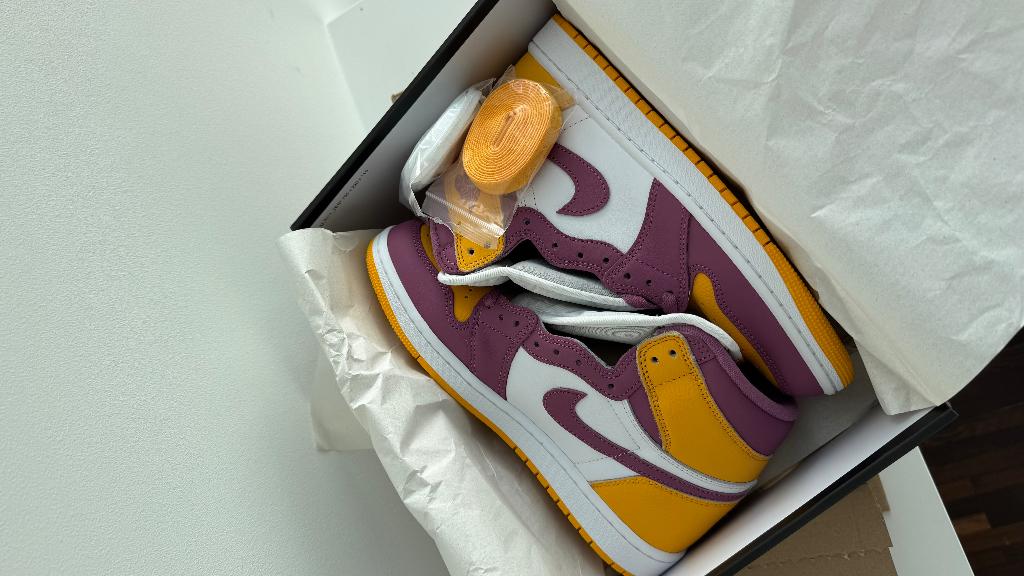 Nike Air Jordan 1 retro high OG Brotherhood 41, Vêtements | Hommes, Chaussures, Neuf, Enlèvement ou Envoi, Autres couleurs, Nike
