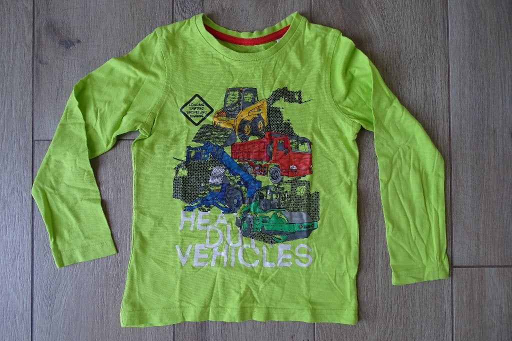 Felgroene longsleeve voertuigen C&A maat 110, Kinderen en Baby's, Kinderkleding | Maat 110, Gebruikt, C&A, Ophalen of Verzenden