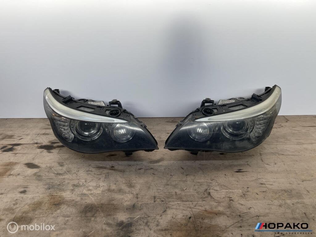 Koplampen set BMW E60 LCI / facelift xenon  (origineel), Auto-onderdelen, Gebruikt, Einsteinlaan 5 rijswijk, Bmw, Ophalen of Verzenden