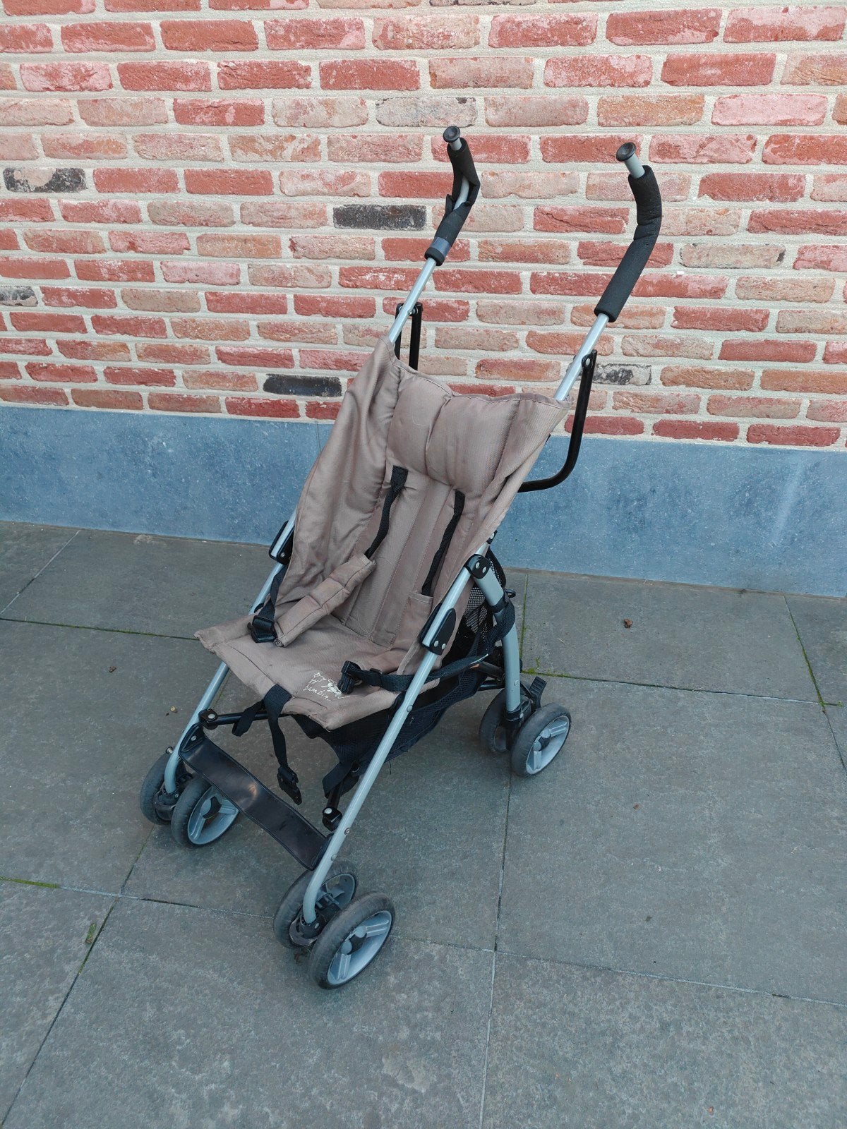 Eenvoudige plooibuggy, Ophalen