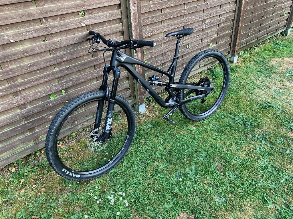 YT Jeffsy, size L, wheel 29 inches, carbon frame, Fietsen en Brommers, Ophalen
