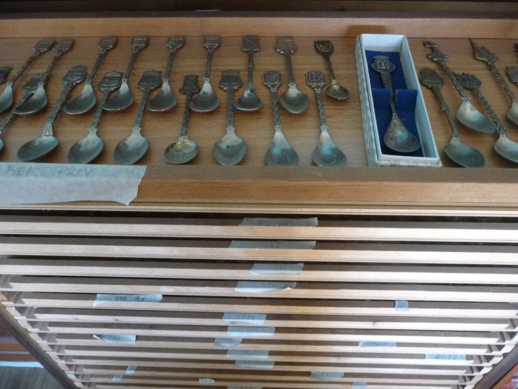 groot lot lepeltjes, Ophalen
