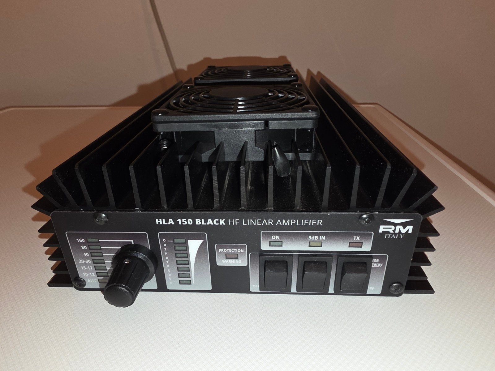 Ampli HF RM HLA 150 V PLUS, Télécoms, Enlèvement ou Envoi, Neuf, Émetteur et Récepteur