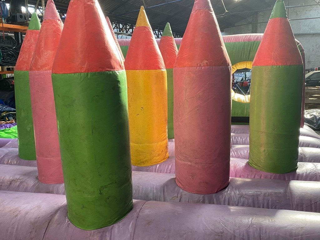 springkasteel potlood te koop, Hobby en Vrije tijd, Feestartikelen | Verhuur, Zo goed als nieuw, Ophalen