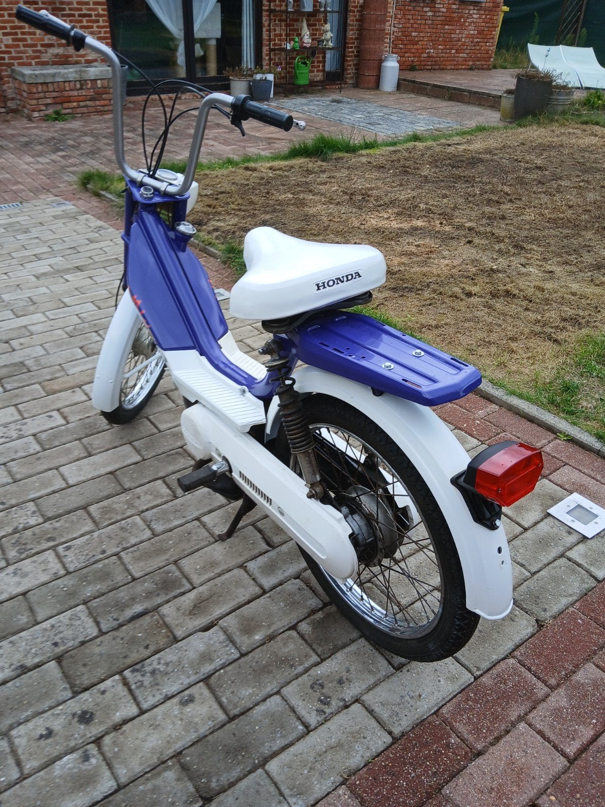honda camino funny, Fietsen en Brommers, Brommers | Honda, Ophalen