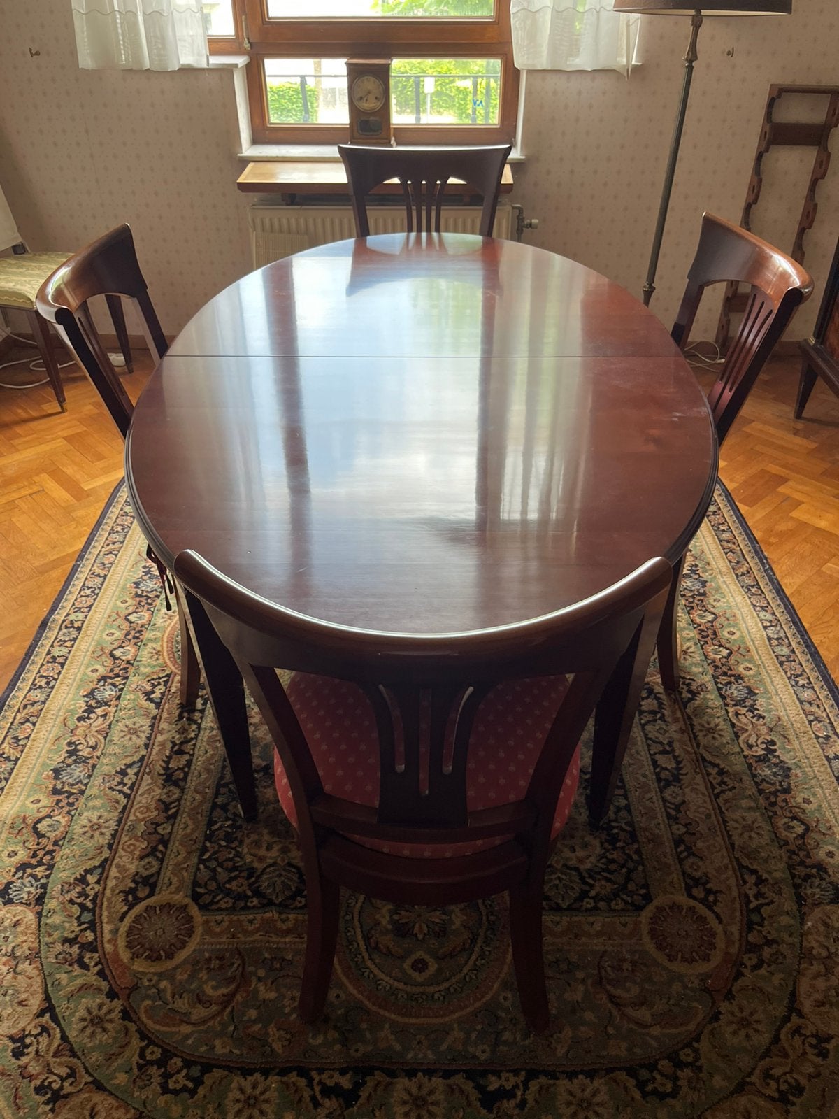 Table living et 4 chaises (merisier) avec facture, Enlèvement