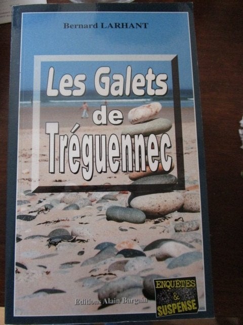 Livre "Les galets de Tréguennec" Bernard Larhant (Poche), Enlèvement ou Envoi, Comme neuf
