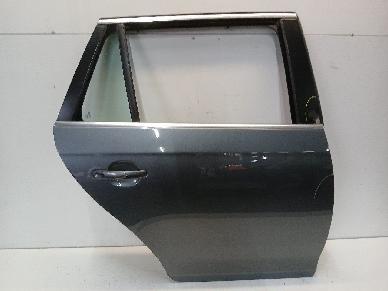 Portier rechts achter Volkswagen Golf, Onderdelen@venauto.nl, Van der Ven Autorecycling B.V., Gebruikt, Ettenseweg 76, 4706 PB Roosendaal, The Netherlands