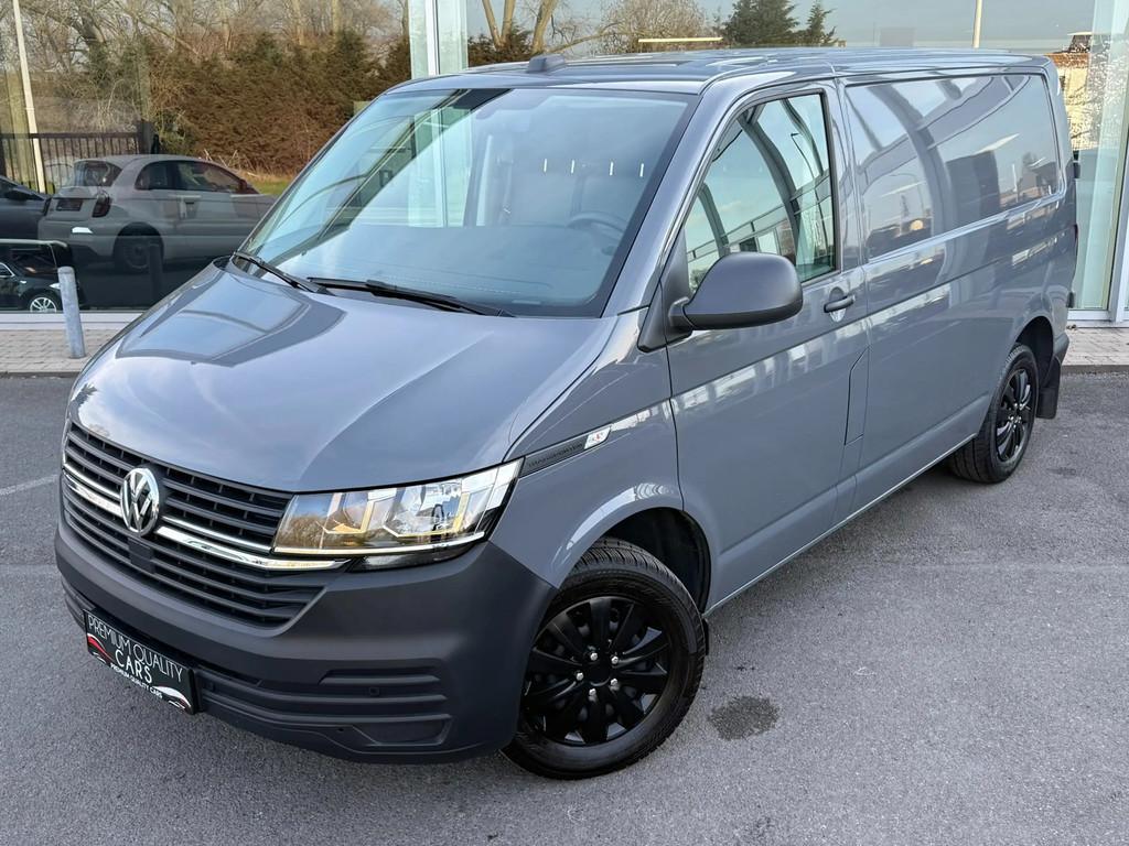 Volkswagen T6.1 Transporter AUTOMATIQUE / CARPLAY / RÉGULAT, Autos, Cuir, Argent ou Gris, Achat, Entreprise