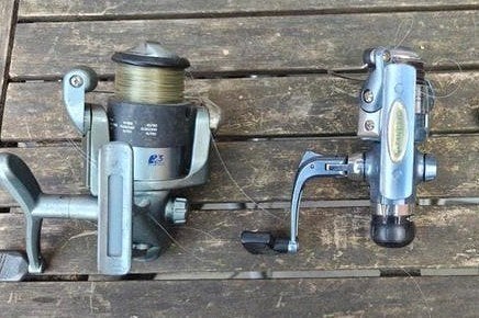 2 vismolens, Sports nautiques & Bateaux, Pêche à la ligne | Carpes, Enlèvement, Utilisé, Moulinet