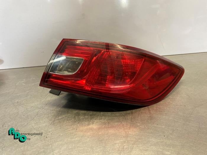 Achterlicht rechts van een Renault Clio (Clio 4 12-), Gebruikt, -, Renault, -