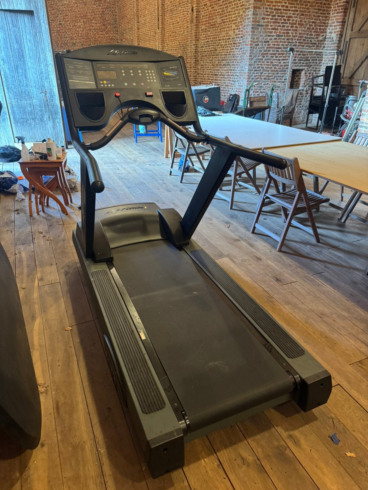 Tapis de course Life Fitness, Sports & Fitness, Enlèvement, Utilisé, Tapis roulant