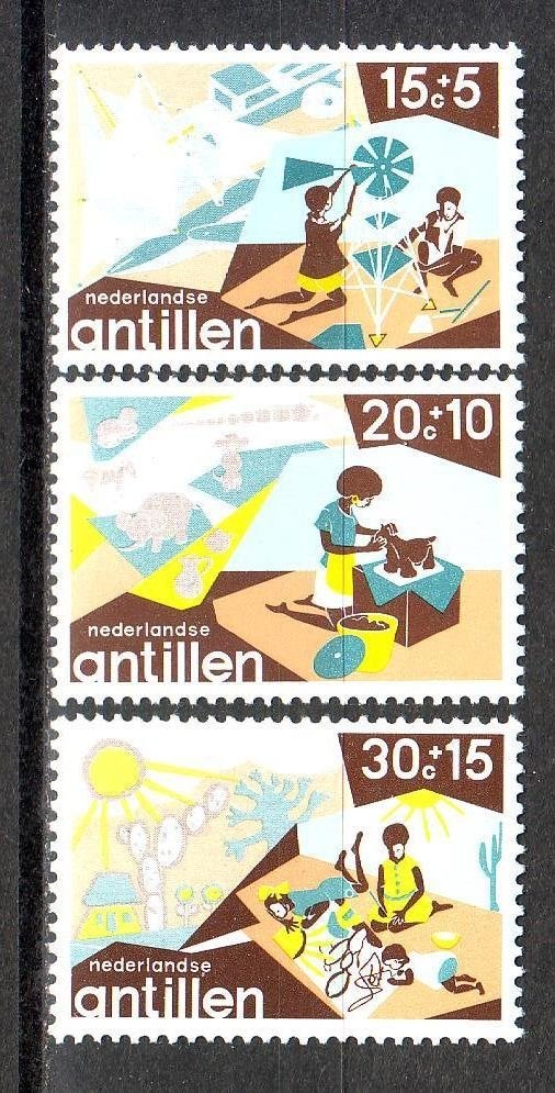 Postzegels Nederlandse Antillen (2) : ts. nr. 515 - 1217, Timbres & Monnaies, Timbres | Antilles néerlandaises, Enlèvement ou Envoi