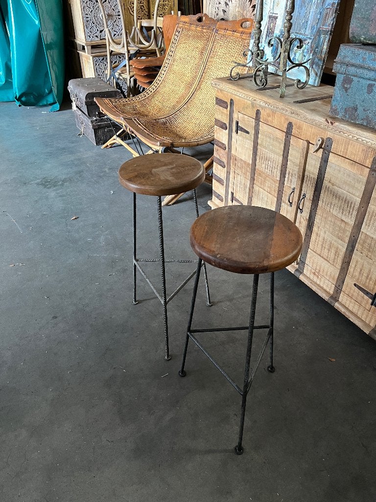 2 magnifiques tabourets de bar industriels de RAW, Maison & Meubles, Tabourets de bar, Neuf, Avec repose-pieds, 2 tabourets, Enlèvement