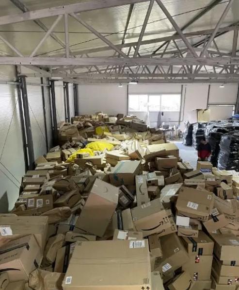 a a restpartij RETOURPAKKETTEN BESCHIKBAAR KLEDING pallet, Ophalen, Nieuw