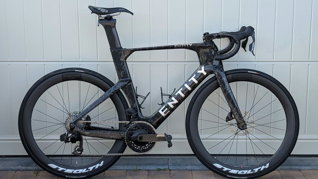 Entity Bullet V2 (L) - Custom bare carbon zilver design, Autres marques, Comme neuf, Enlèvement, 53 à 57 cm