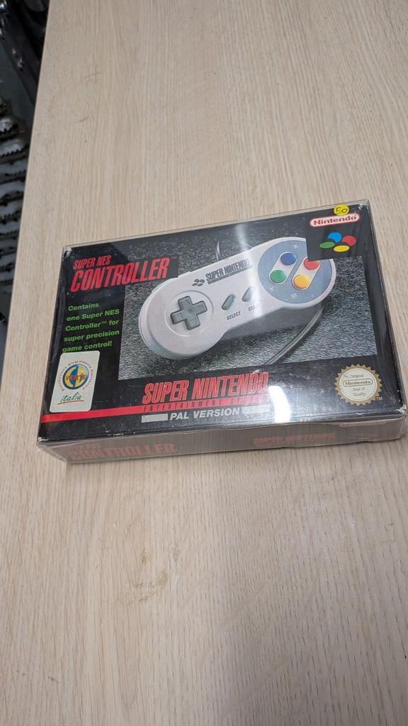 Super Nintendo controller in box, Ophalen of Verzenden