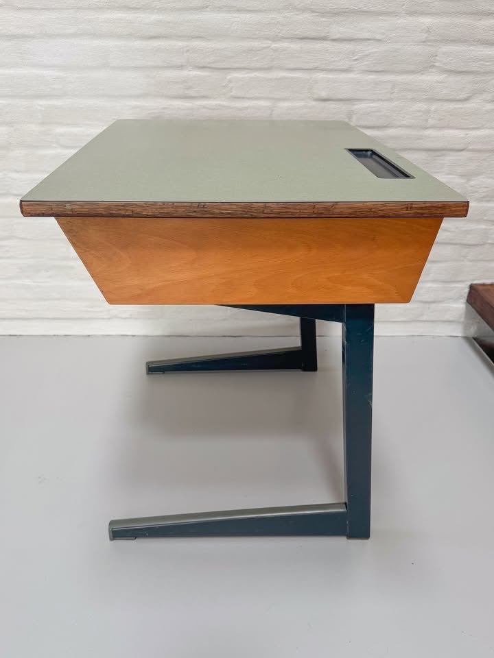 vintage schoolbankje in mooie staat, Huis en Inrichting, Vintage, Ophalen, Gebruikt, Hout