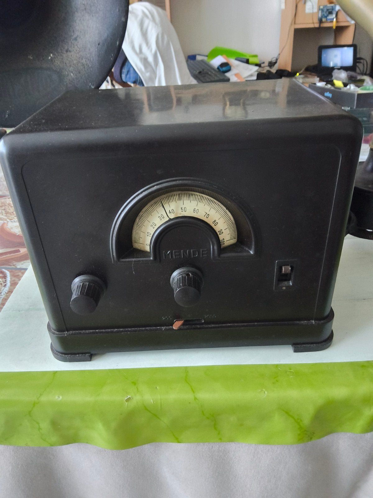 Antieken Radio met speker, Antiek en Kunst, Antiek | Gereedschap en Instrumenten, Ophalen of Verzenden
