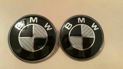 Bmw emblemen in zwart wit carbon 2 x 82 mm of 82 mm + 74 mm, Ophalen of Verzenden, Nieuw, BMW