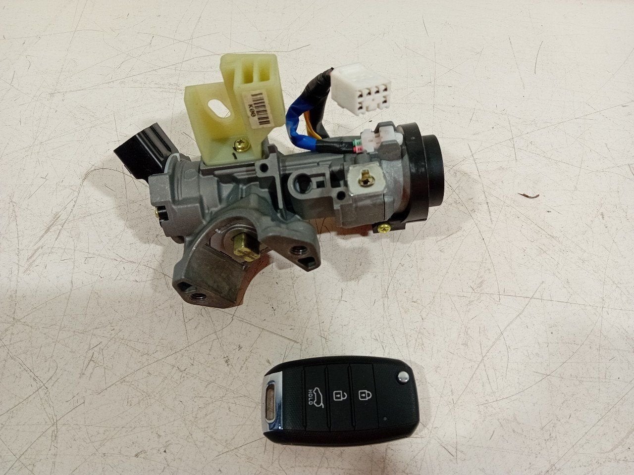 Contactslot + sleutel Kia Niro, Auto-onderdelen, Onderdelen@venauto.nl, Van der Ven Autorecycling B.V., Ettenseweg 76, 4706 PB Roosendaal, The Netherlands
