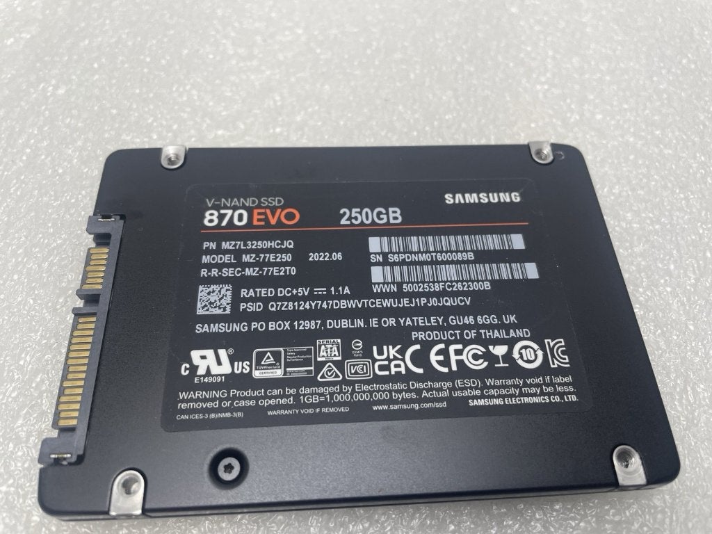250Gb SSD Samsung 870 EVO, Intern, Ophalen of Verzenden, Zo goed als nieuw, Samsung