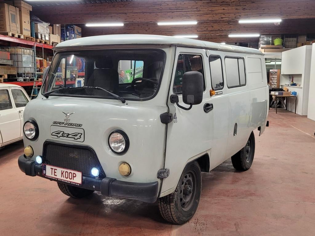 Uaz  bukhanka, Stof, Zwart, Handgeschakeld, Particulier