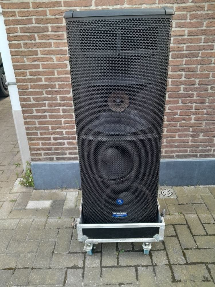2 x zware topkast MACKIE, Gebruikt, Overige typen, 120 watt of meer, Ophalen
