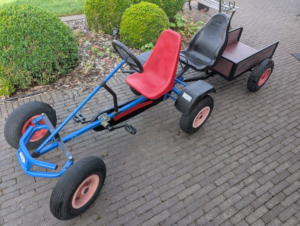 Berg gocart met 2 zitjes en kiepkar, Enlèvement, Comme neuf, Berg, Roue libre automatique