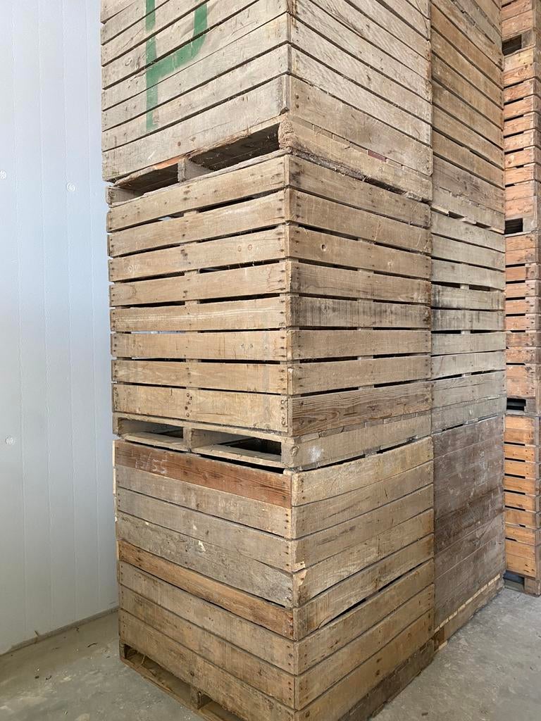 Houten kisten, Zakelijke goederen, Ophalen