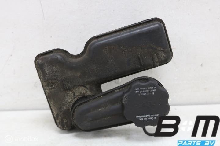 Vulopening voor motorolie Audi A2 8Z0115373A, Gebruikt
