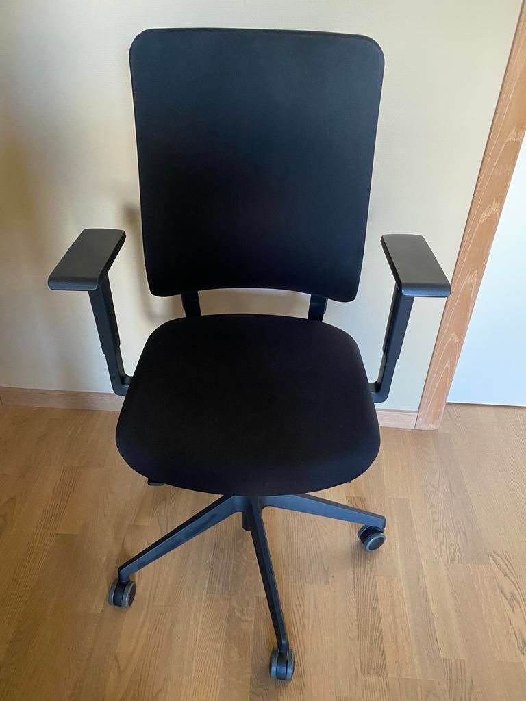 Bureaustoel ergonomisch volledig verstelbaar Viasit Drumback, Ophalen, Ergonomisch, Zo goed als nieuw, Bureaustoel