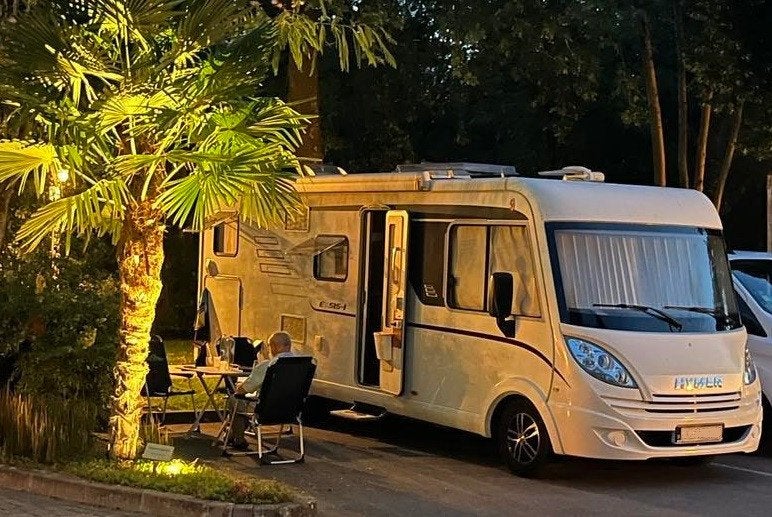 Hymer Exsis-I 674 (B - Permis de conduire), Caravanes & Camping, Camping-cars, Jusqu'à 4, Toilette à cassette, Boîte manuelle
