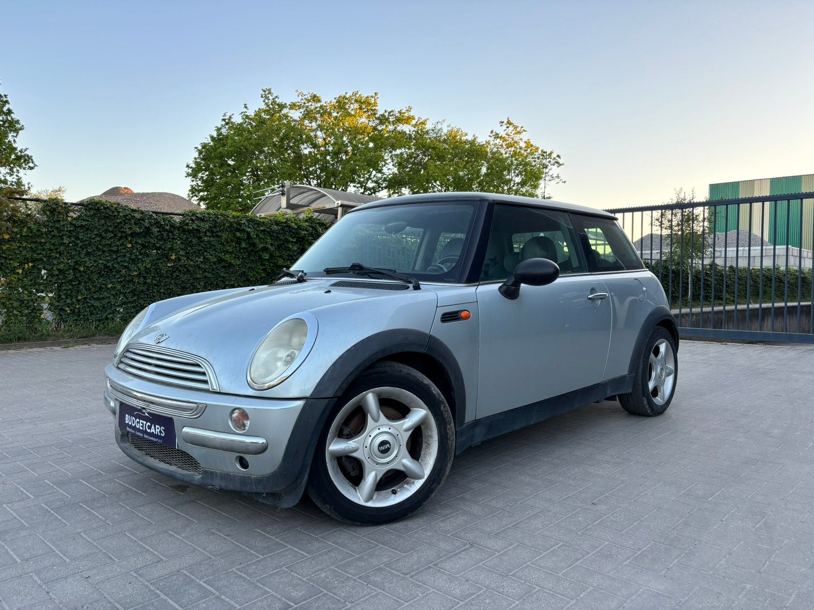 Mini Cooper One 1.4iBenzine/2007/176.000Km/Half-Leder/2.499€, Auto's, Mini, Zwart, Leder, Bedrijf, Handgeschakeld