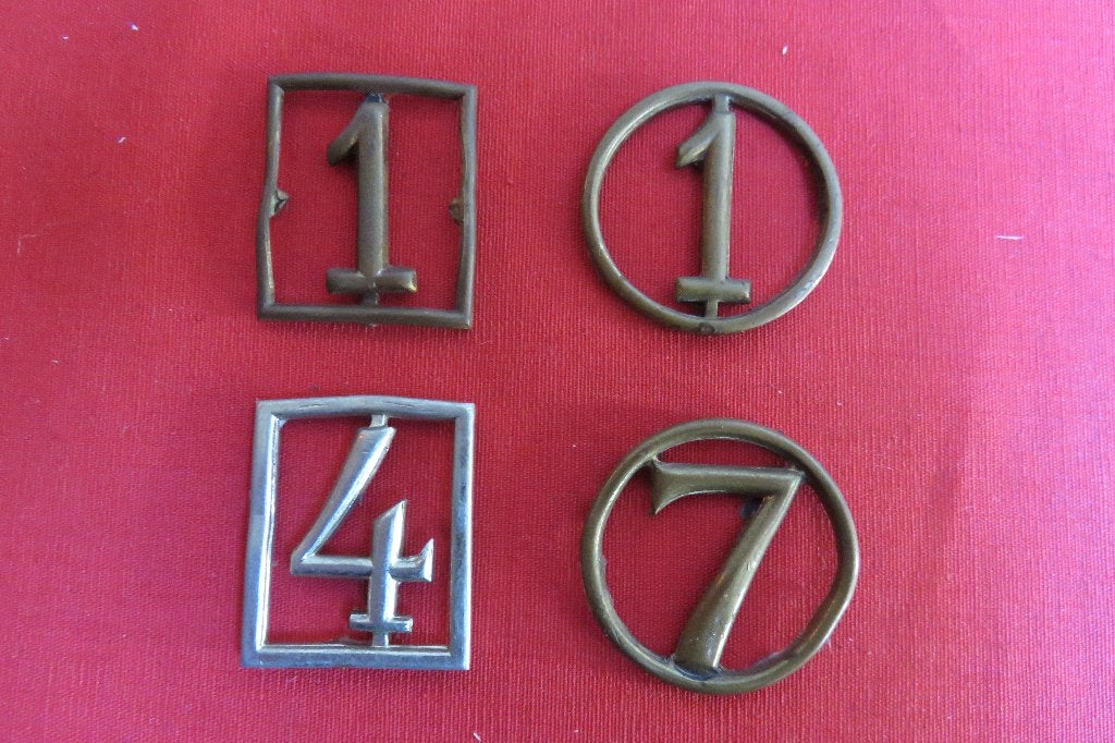 Insigne pour épaulettes : Blindés, Enlèvement ou Envoi, Armée de terre, Emblème ou Badge