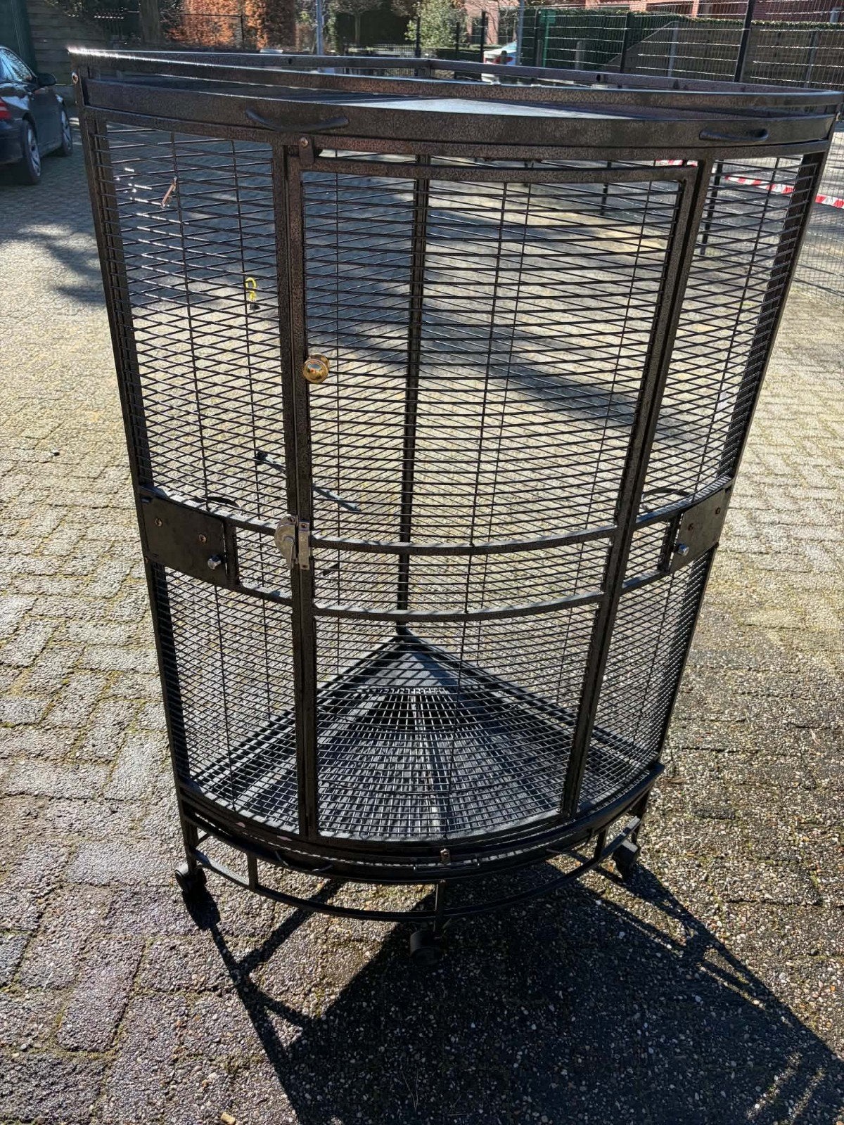vogelkooi papegaaienkooi, Dieren en Toebehoren, Ophalen, Gebruikt, Metaal, Vogelkooi