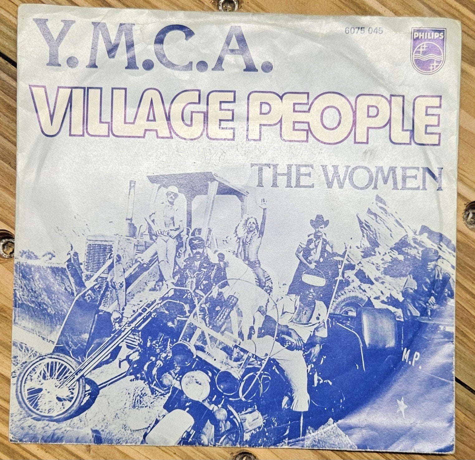 Village People 1978 YMCA, Enlèvement ou Envoi