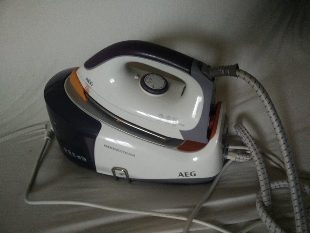 Stoom strijkijzer, Elektronische apparatuur, Strijkijzers en Strijkplanken, Ophalen