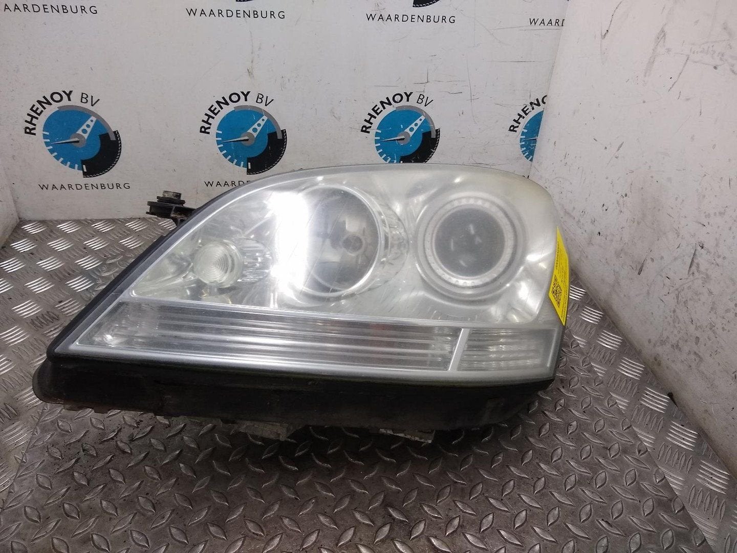 MERCEDES M CLASS 3.0 CDI ML280 KOPLAMP L 2006, Enlèvement ou Envoi, Utilisé, ARN reconnu