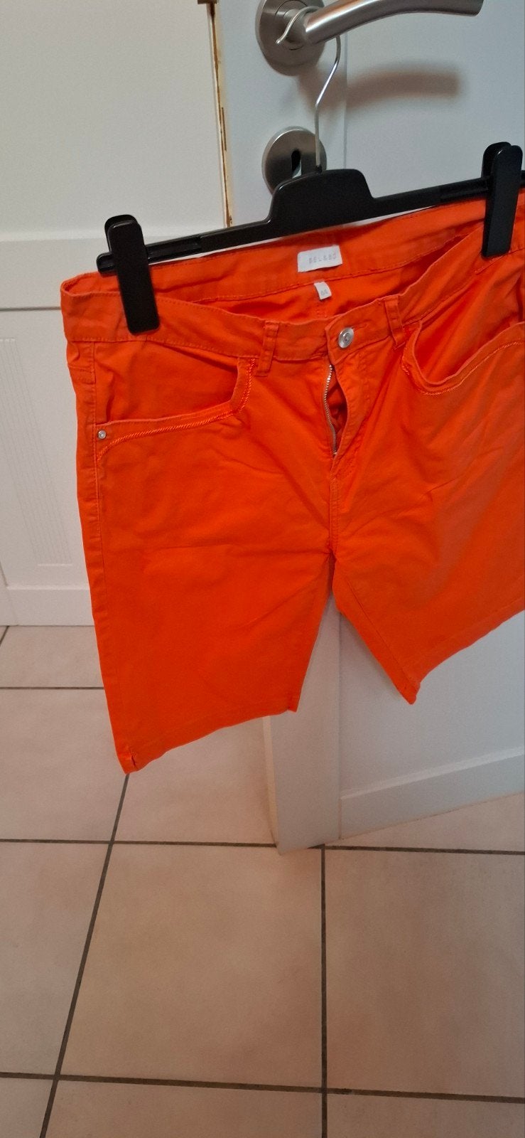 short ,oranje ,mt 44, Vêtements | Hommes, Enlèvement ou Envoi, Orange