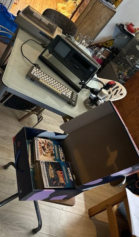Commodore SX-64 + imprimante MPS 802 + logiciels+ joystick, Enlèvement
