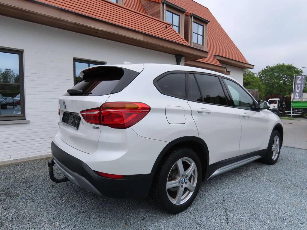 BMW X1 X1 1.5iA sDrive18 (bj 2017, automaat), Auto's, Gebruikt, 136 pk, Wit, Leder