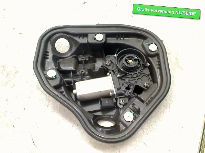 SERRURE DE PORTE AVANT GAUCHE A6 Avant (C7) (4G0837003), Dhr. R. de Gouw, Gauche, Audi, Utilisé