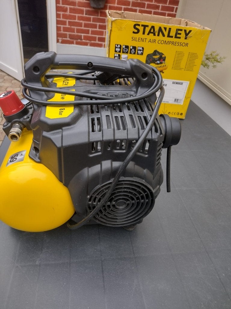 Stille compressor, Doe-het-zelf en Bouw, Ophalen, 6 tot 10 bar, Zo goed als nieuw, Minder dan 200 liter/min
