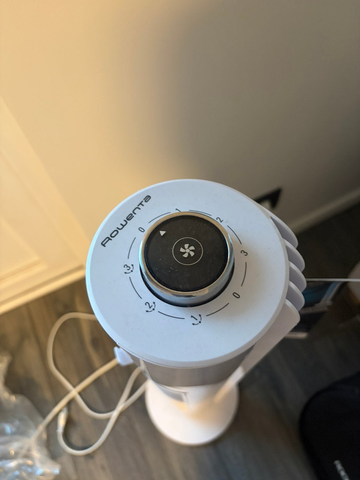Titre : Ventilateur colonne Rowenta Urban Cool – 3 vitesses, Enlèvement, Comme neuf