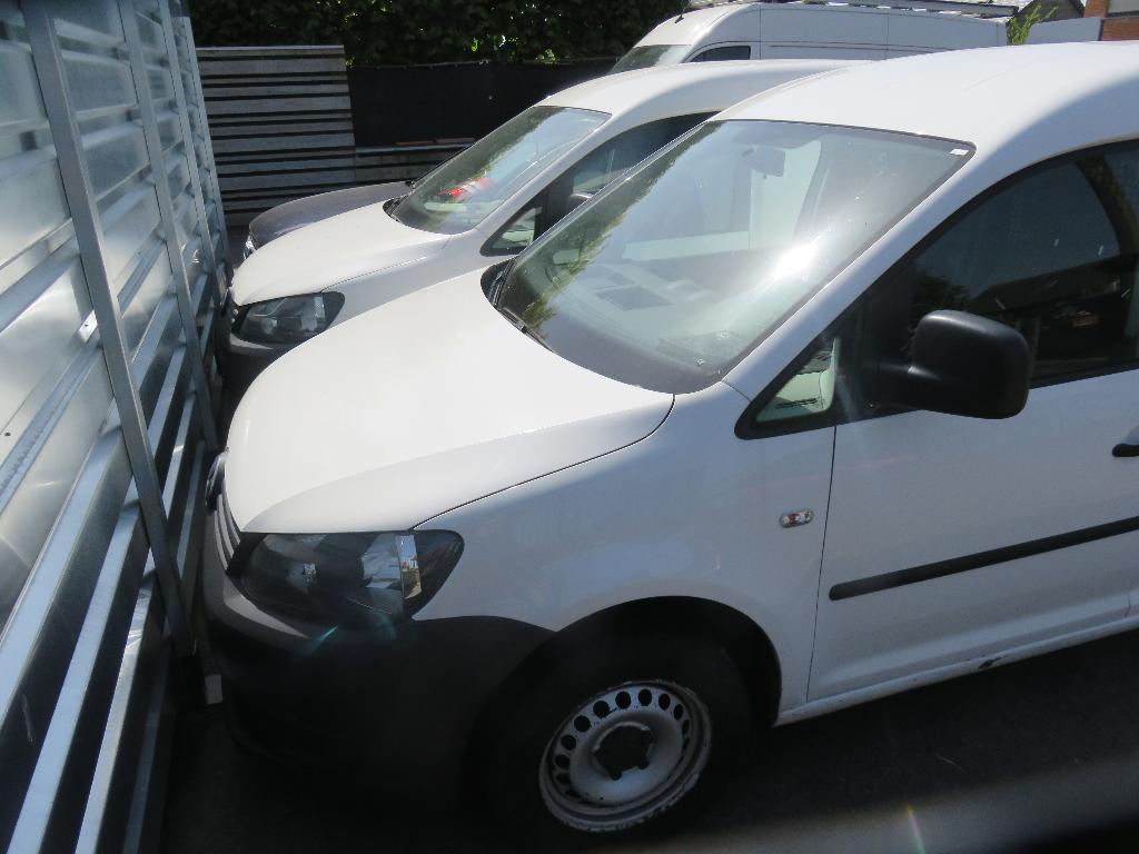 vw caddy's voor ONDERDELEN vanaf bwj  2011 tot 2015, Autos, Volkswagen, Entreprise, Achat, Caddy Combi, Essence, 5 portes, Automatique