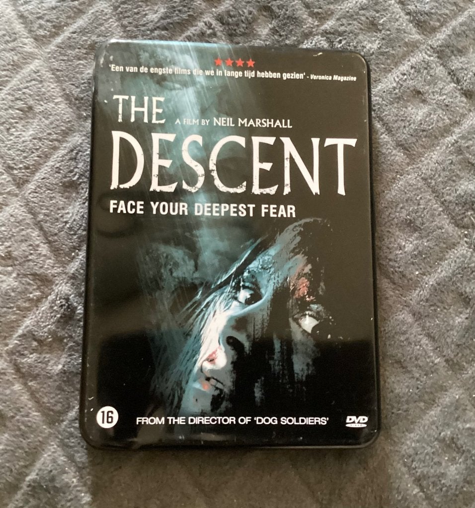 The Descent ( Metal case ), Enlèvement ou Envoi, Anglais, Néerlandais