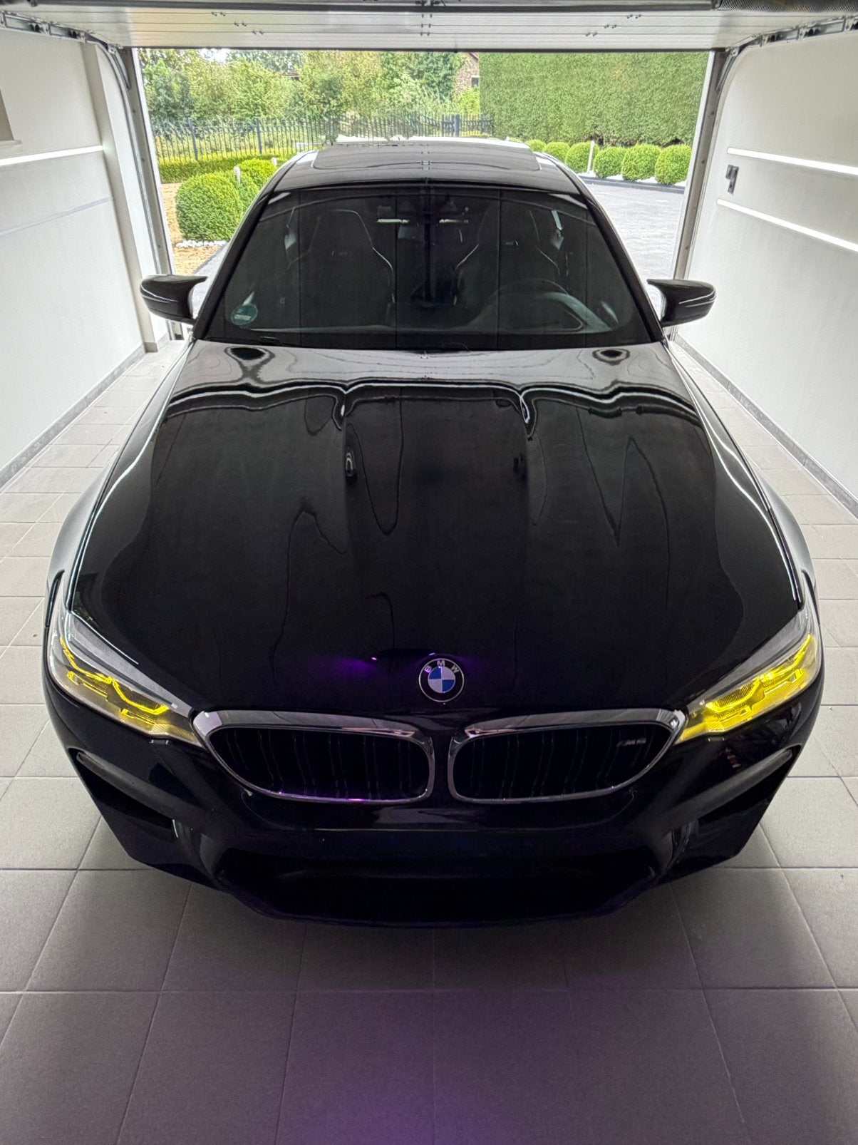Bmw m5 f90 BTC USDT     échange de voiture, Autos, BMW, Cuir, 500 g/km, 4 portes, 5000 cm³