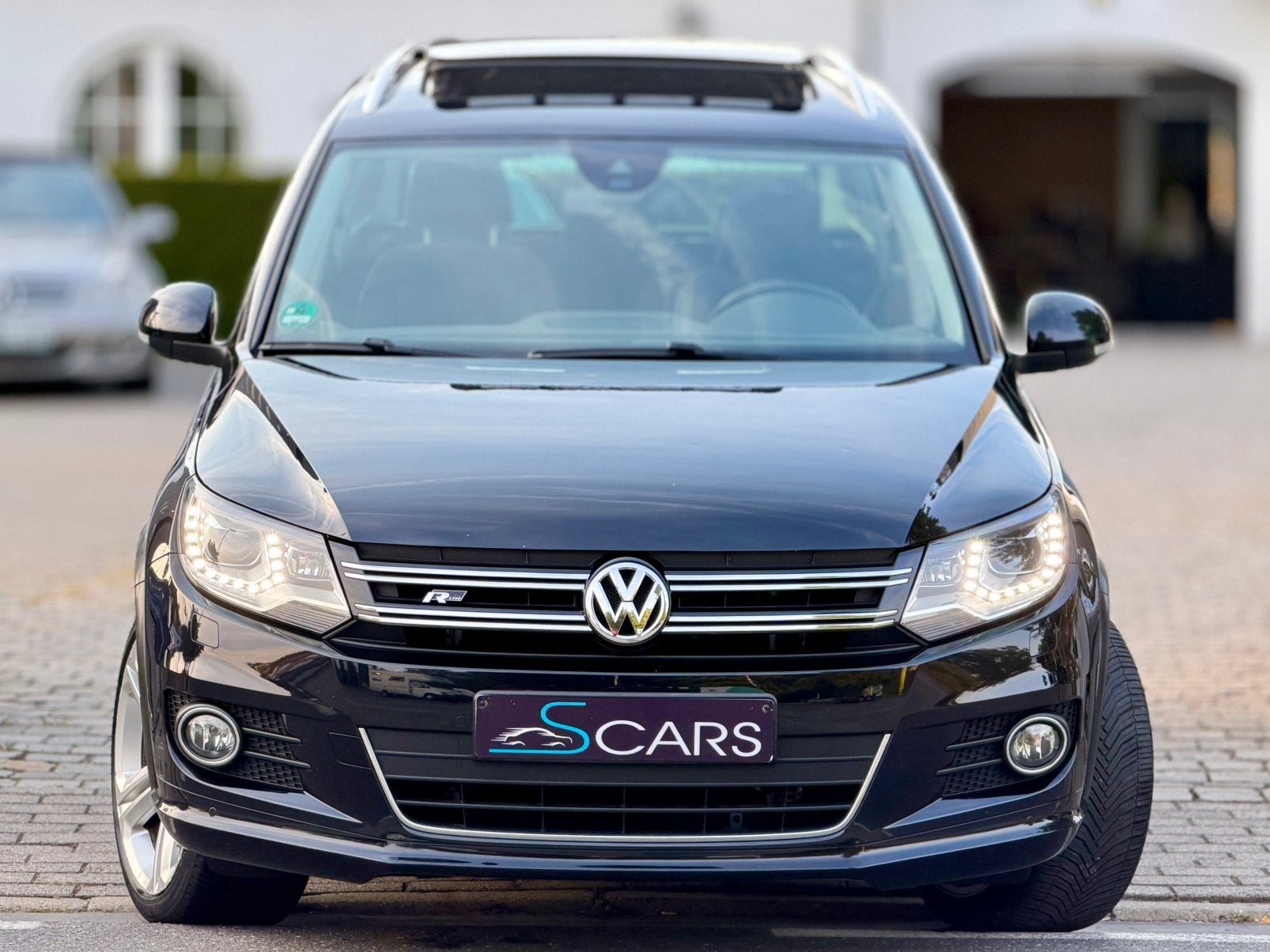 Vw Tiguan R-Line 2014 ** Xenon ** Panorama ** 117.000 km **, Autos, Euro 5, Achat, Entreprise, Garantie prolongée