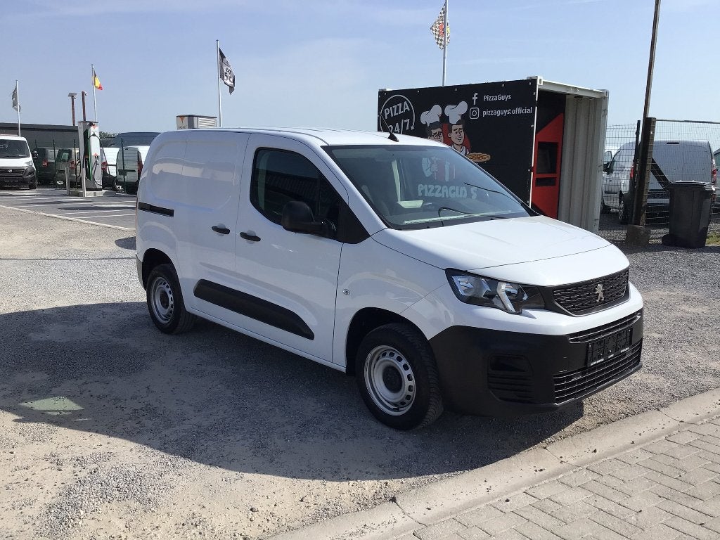 peugeot partner 100pk 2023 60000km 3plaatsen 12750e ex, Autos, 100 kW, Achat, Euro 6, Entreprise